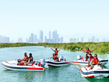 Abu Dhabi: Yas Island Self-Driving Guided Speedboat Tour