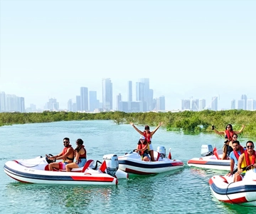 Abu Dhabi: Yas Island Self-Driving Guided Speedboat Tour