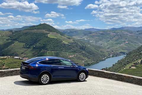 Douro Valley: Exclusive Tour in a Tesla