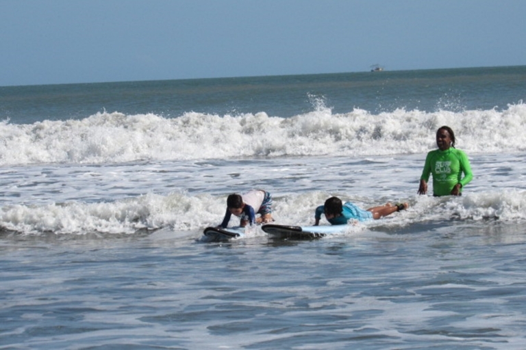 Panama City: Surfkurs und Strandtag in Playa Caracol