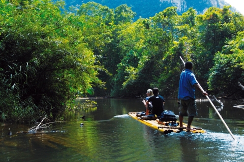 Phuket: Bamboe raften, ATV (optioneel), Olifanten zwemmen.Bamboe raften, zwemmen met olifanten, schildpaddenopvangcentrum