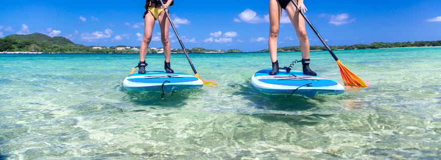 Ishigaki : Canoë ou SUP dans la baie de Kabira et plongée avec tuba dans la grotte bleue