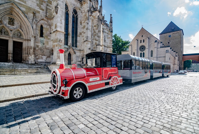 Visit Regensburg Sightseeing Train City Tour with Audio Guide in Regensburg