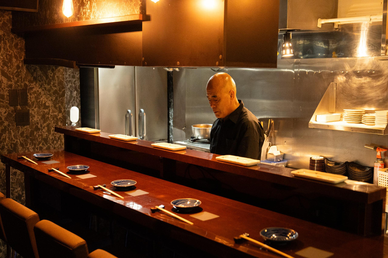 Degustación ilimitada de sake con degustación de sushi Omakase en TokioCata ilimitada de sake con 10 piezas de sushi omakase en Tokio