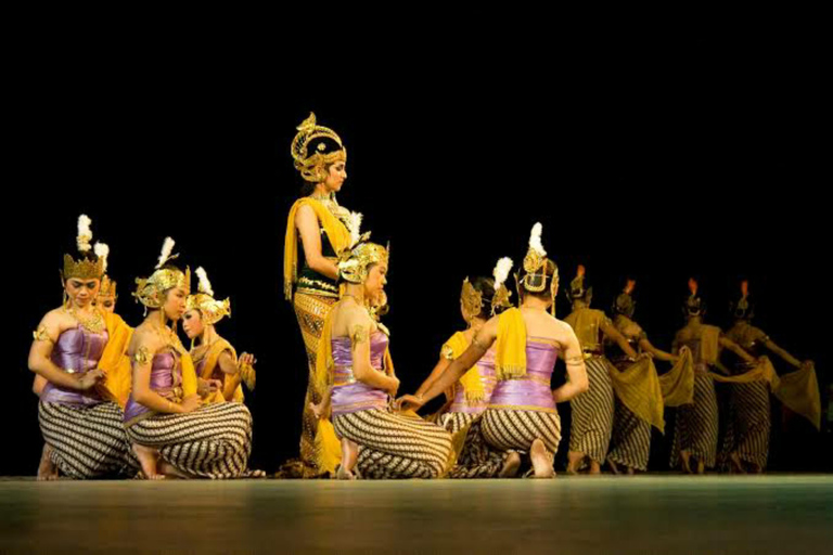 Yogyakarta: Prambanan Sunset & Ramayana Ballet with Dinner