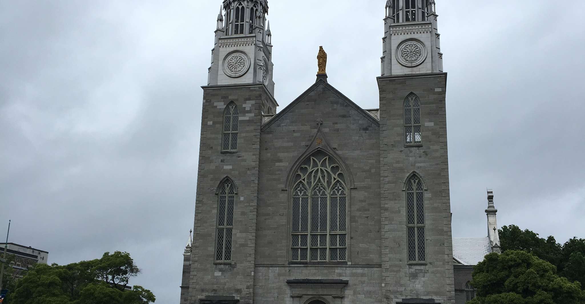 Montreal: Private Day Tour to Ottawa photo 7