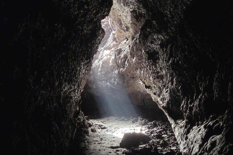 Vulkanische speleologie Cueva de Las Palomas (ES-EN)