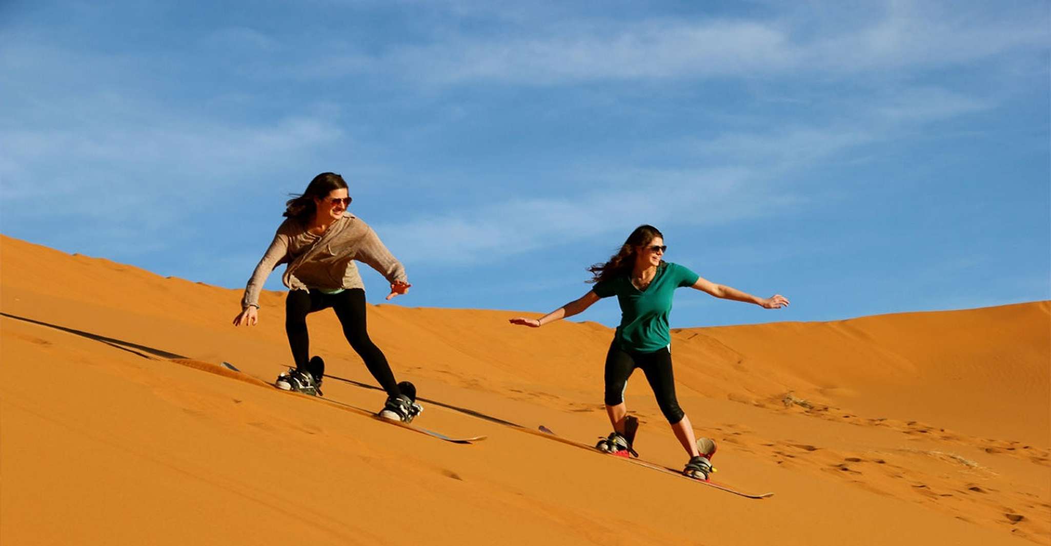 Sharjah, Vierrad in der Sahara Sanddünen - Hizvo