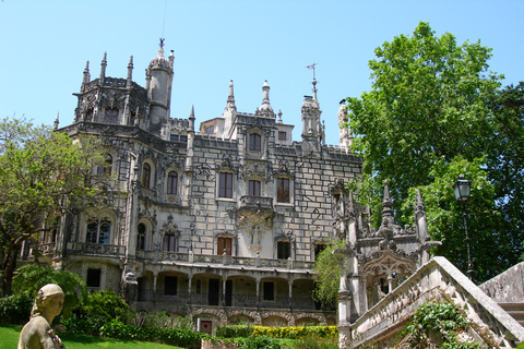 Tour a piedi del centro di Sintra con Regaleira e Palazzo BiesterPunto di incontro del tour a piedi del centro di Sintra