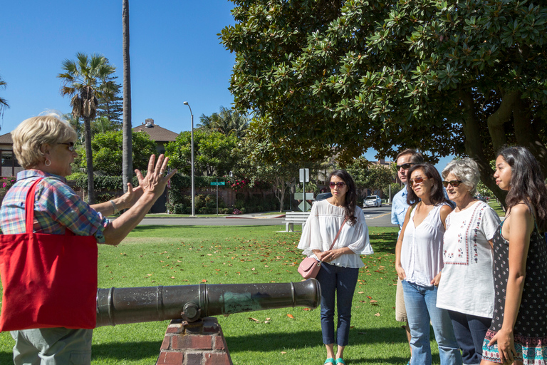 San Diego: Coronado Hoogtepunten Wandeltocht met kleine groepenSan Diego: Coronado Bay & the Beach Small Group Walking Tour