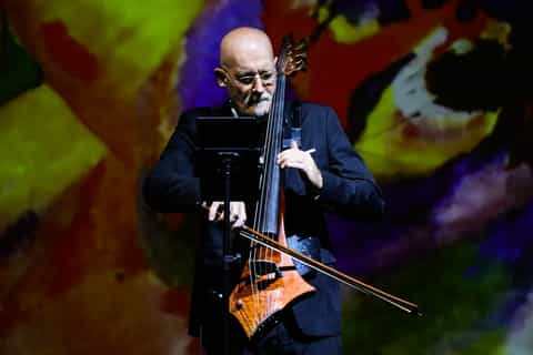 Dubai: Classical Music Night, Art Show