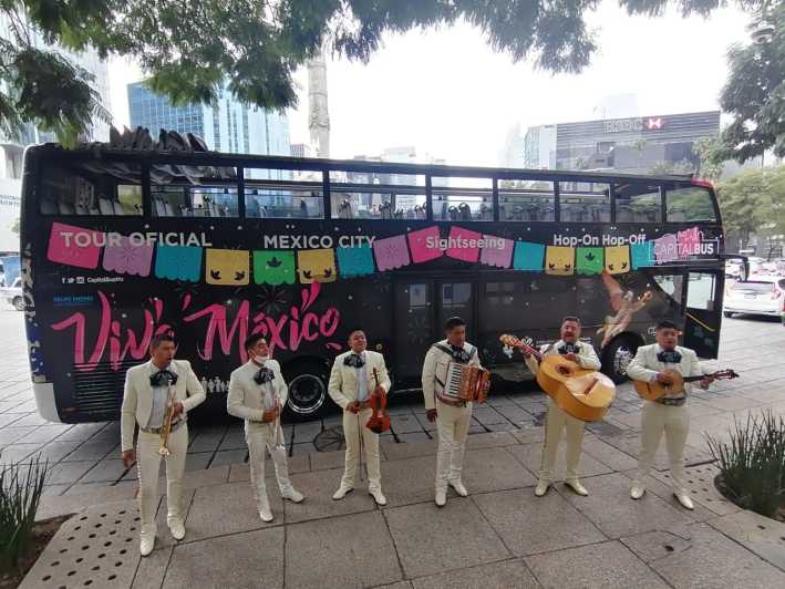 Mexico City: Mariachi Night Tour in a Panoramic Bus