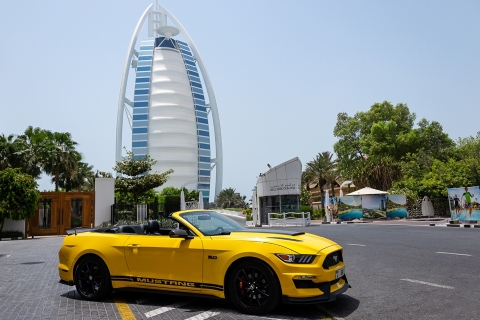 Dubai: City Tour by Convertible Car Dubai: City Tour in a Convertible Ford Mustang