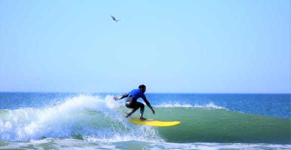 Albufeira: Beginner Surf Lesson