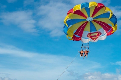 Makadi Baai: Rondleiding door de stad en parasailavontuurRondleiding door Hurghada en Parasailing Avontuur