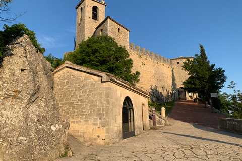 San Marino Historical Center Private Tour with tourist guideTour in Italian