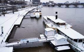 Dresden: Paddle Steamer Winter Cruise to Pillnitz