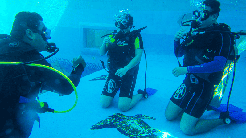 Cancun Aquaworld Scuba Diving School Getyourguide 0110