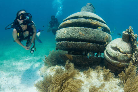 Cancún: Tauchschule AquaworldUnterwassermuseum für Kunsttauchen