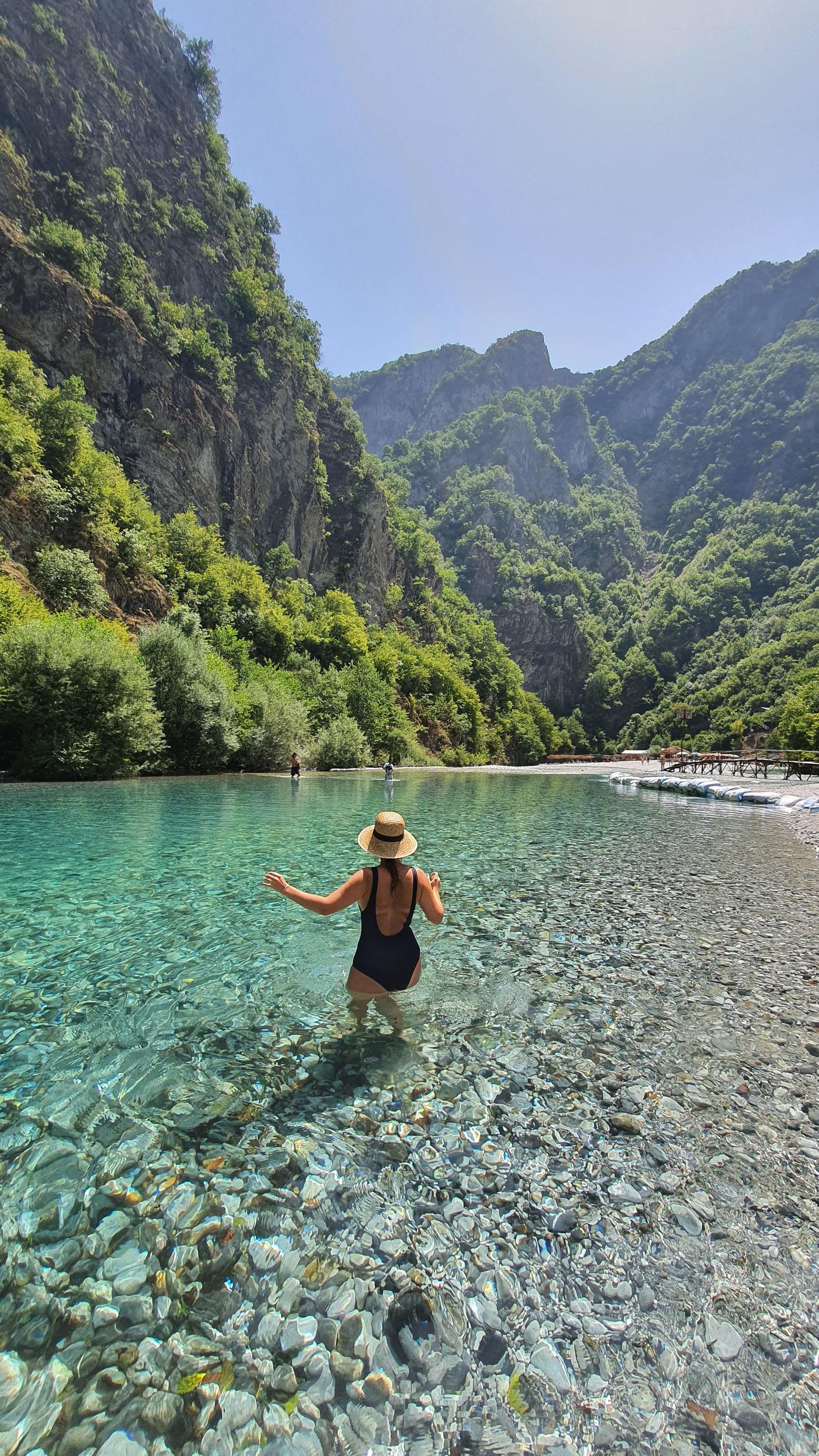 Ab Shkodra: Tagestour zum Koman-See und Shala-Fluss