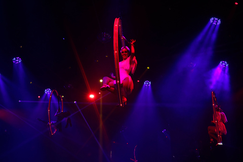 Playa del Carmen: Coco Bongo Nightclub Experience Regular Entrance