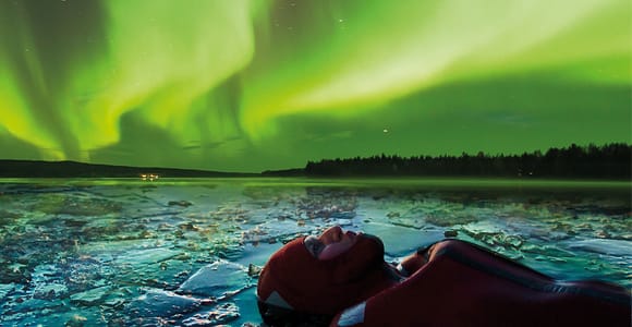 Levi: Ice Floating and Northern Lights Tour