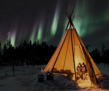 Levi: Northern Lights Campfire