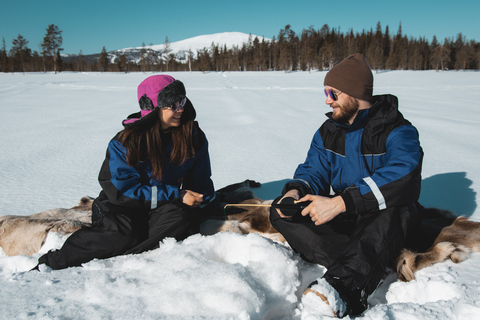 Levi: tour finlandese di pesca sul ghiaccio in auto