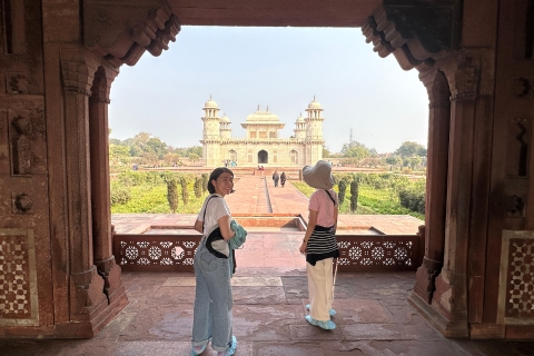 Taj Mahal: tour al amanecer desde DelhiTour privado sin tarifa de monumento