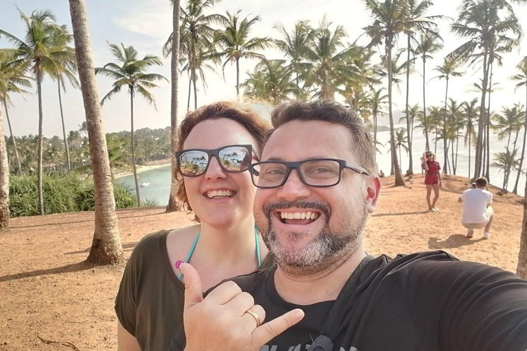 From Colombo: Mirissa Coconut Tree Hill, Beach & Rock Tour