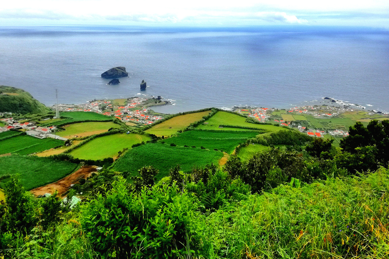 Tour di mezza giornata in 4X4 di Sete Cidades. Fuori dai sentieri battuti.Ponta Delgada: tour in jeep di mezza giornata a Sete Cidades