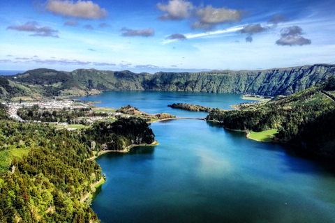 Tour di mezza giornata in 4X4 di Sete Cidades. Fuori dai sentieri battuti.Ponta Delgada: tour in jeep di mezza giornata a Sete Cidades