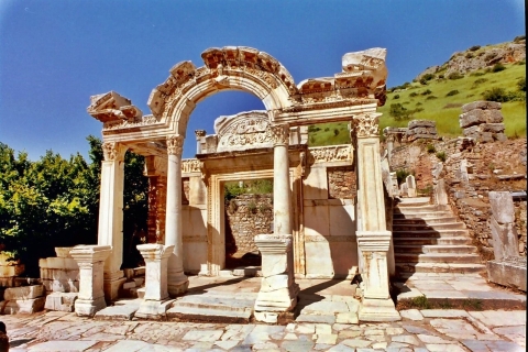 De Kusadasi ou Selcuk: visite privée d'Ephèse