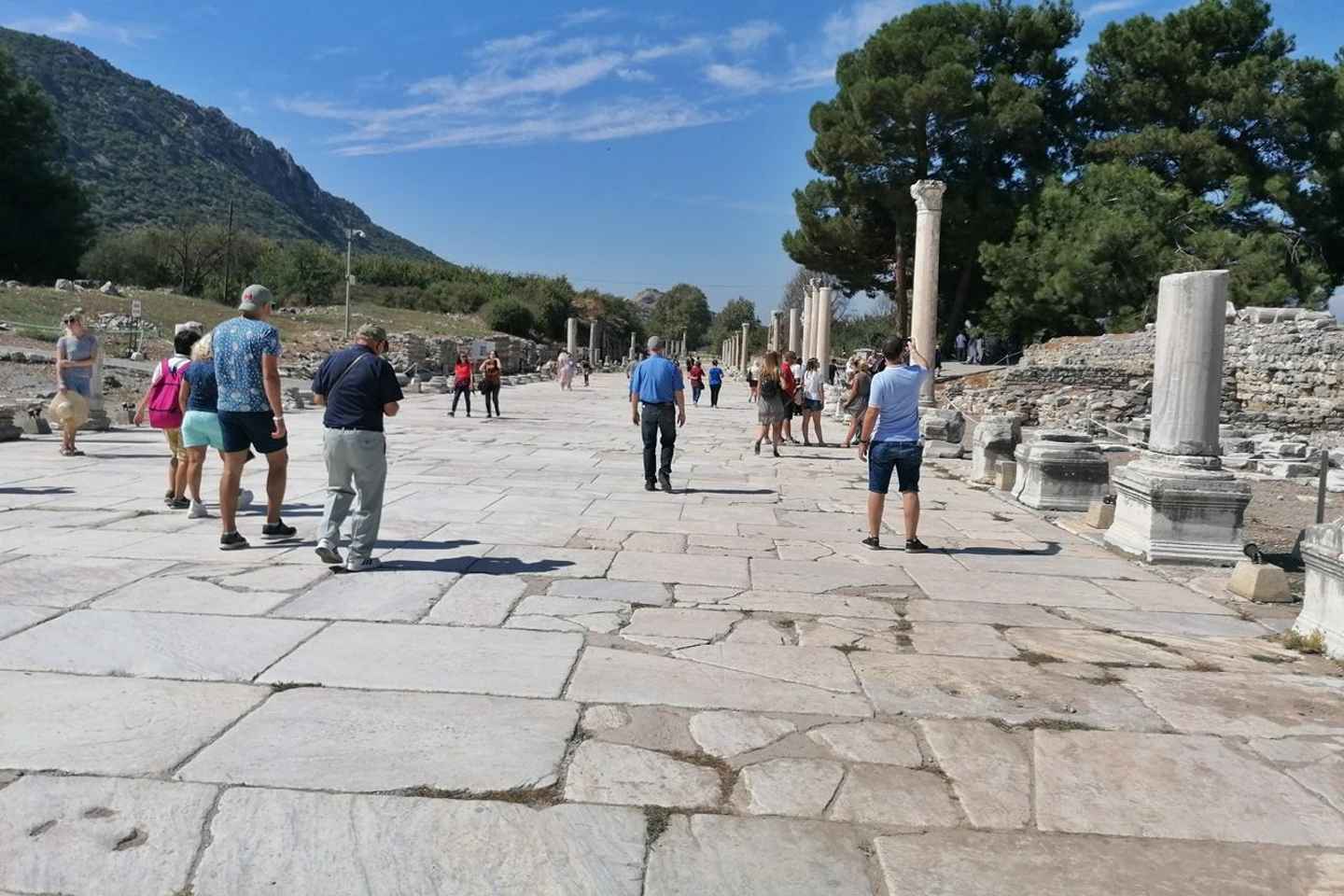 Kusadasi: Ephesus Small Group Tour
