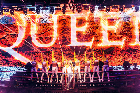 Cancun: Coco Bongo Nightclub Experience Front Row Entrance