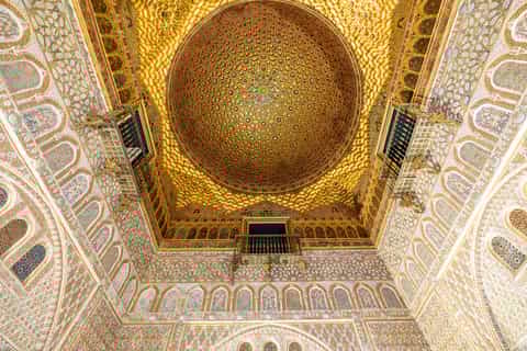Seville: Alcazar & Cathedral Guided Tour with Giralda Entry