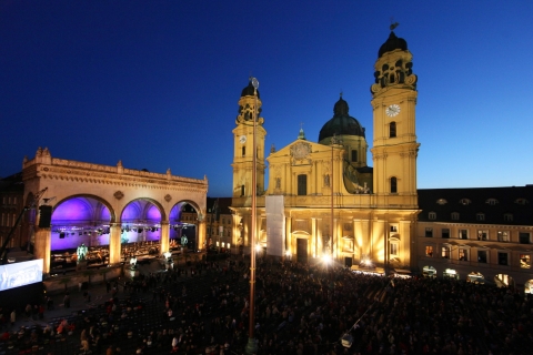 München: Komponisten-Gruppenrundgang am Abend