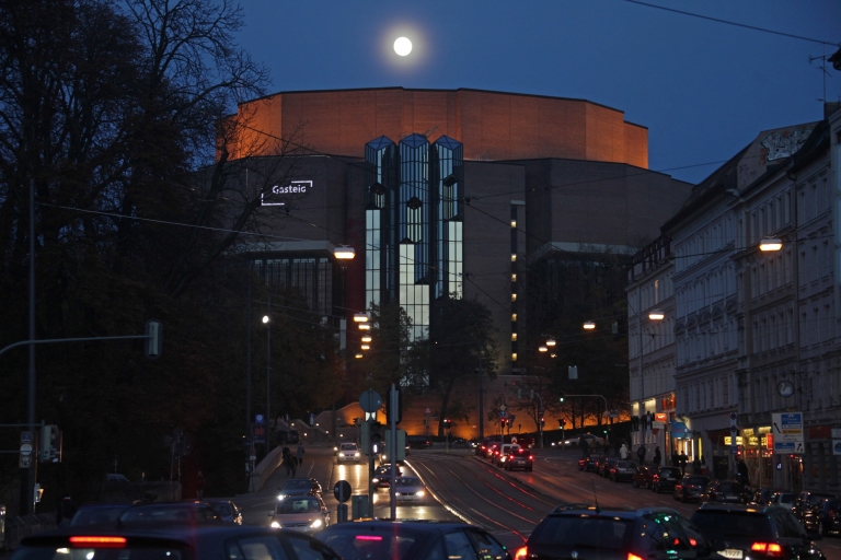 München: Komponisten-Gruppenrundgang am Abend