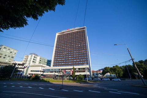 From Riga: Private Transfer to Tallinn with Pärnu City Tour