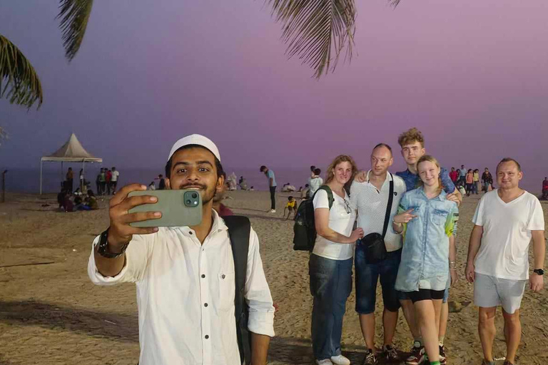 Mumbai: Best Private Nightlife Sightseeing Tour by a Local