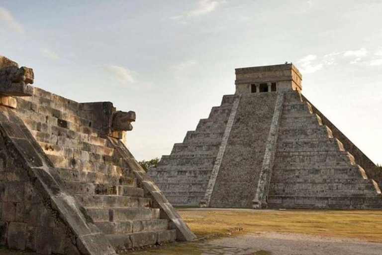 Von Cancun aus: Chichen Itza, Cenote & Valladolid Private Tour