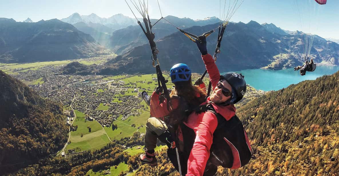 Tandem Paragliding in Interlaken