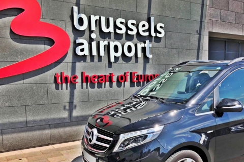 Transfer z centrum Brukseli na lotnisko BRU dla 7 osóbBruksela: Transfer lotniskowy do centrum miasta dla 7 pasażerów