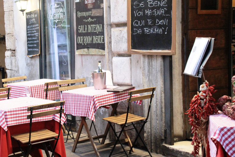 Rome: lunch of diner met Romeins-joodse gerechten