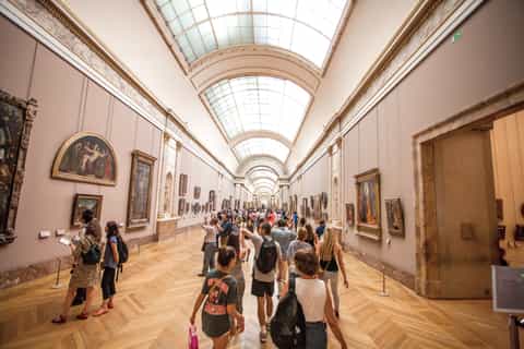 Paris: Louvre Museum Timed-Entrance Ticket and Audioguide