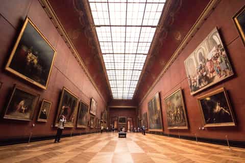 Paris: Louvre Museum Timed-Entrance Ticket and Audioguide