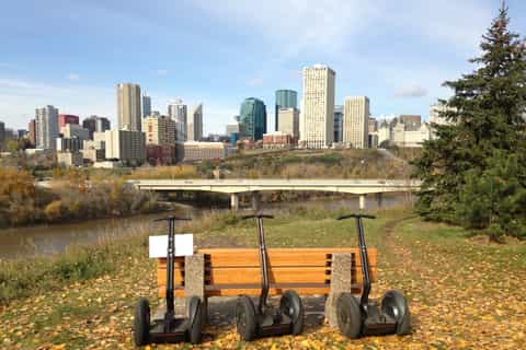 Edmonton: Harvest Moon Segway Tour with Complimentary Treat