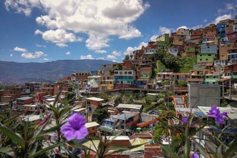 Medellín: privé stadstour met Metrocable en Comuna 13Medellín: privé stadstour in het Engels