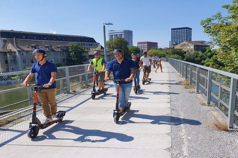 Zurich : visite de 2 h en trottinette électrique BikeboardZurich: visite guidée de 2 heures de la ville en scooter électrique