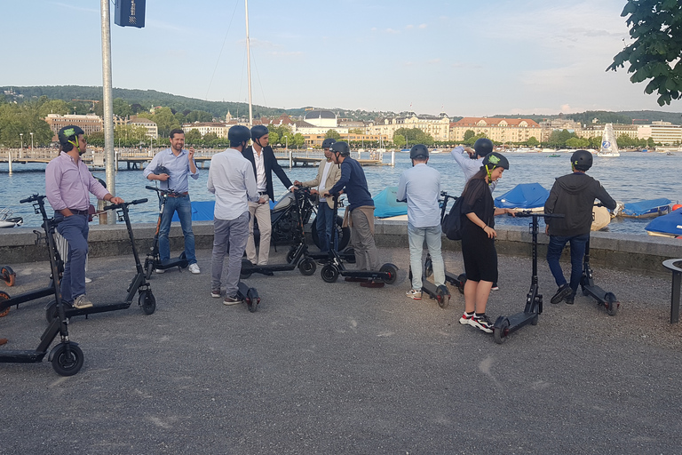 Zurich : visite de 2 h en trottinette électrique BikeboardZurich: visite guidée de 2 heures de la ville en scooter électrique